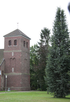 Der Turm wurde bereits im Frühjahr fertig renoviert.