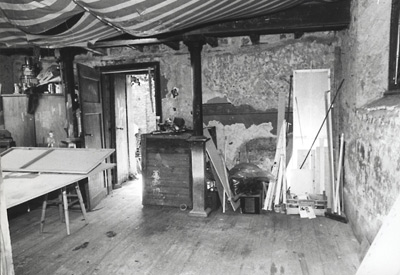 Alte Zeiten: Ein Schausteller, der 1934 das Haus von der Familie Ullmann kaufte, richtete in der Synagoge seine Werkstatt ein…