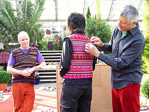 Missoni-Designer und Nadelkünstler Kaffe Fasset hielt 2008 einen Workshop im Glashaus an der Südbastion ab.