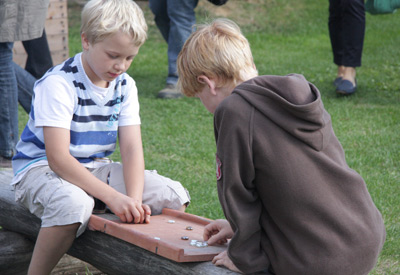 das Spiel gespielt war, konnten die Hobby-Archäologen zurück in die Moderne. 