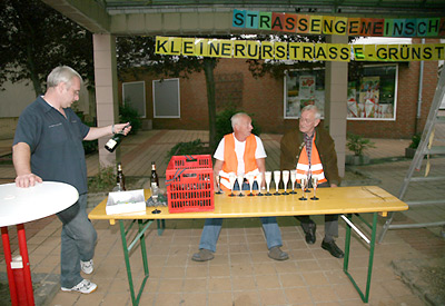 Warten auf die "Schätzchen". Foto: Dieter Benner