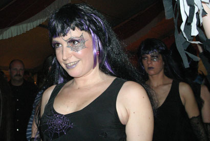 Verführerisches Lächeln vor dem Spinnenbiss?