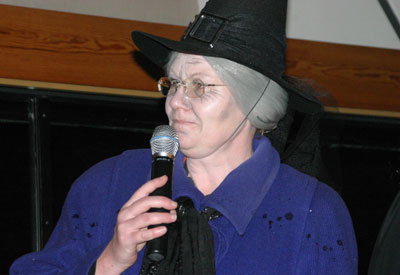 Prof. Minerva McGonagall (Eva Behrens-Hommel) dankt allen Aktiven …