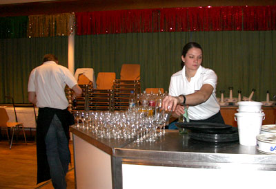 Alles im Griff an der Theke…